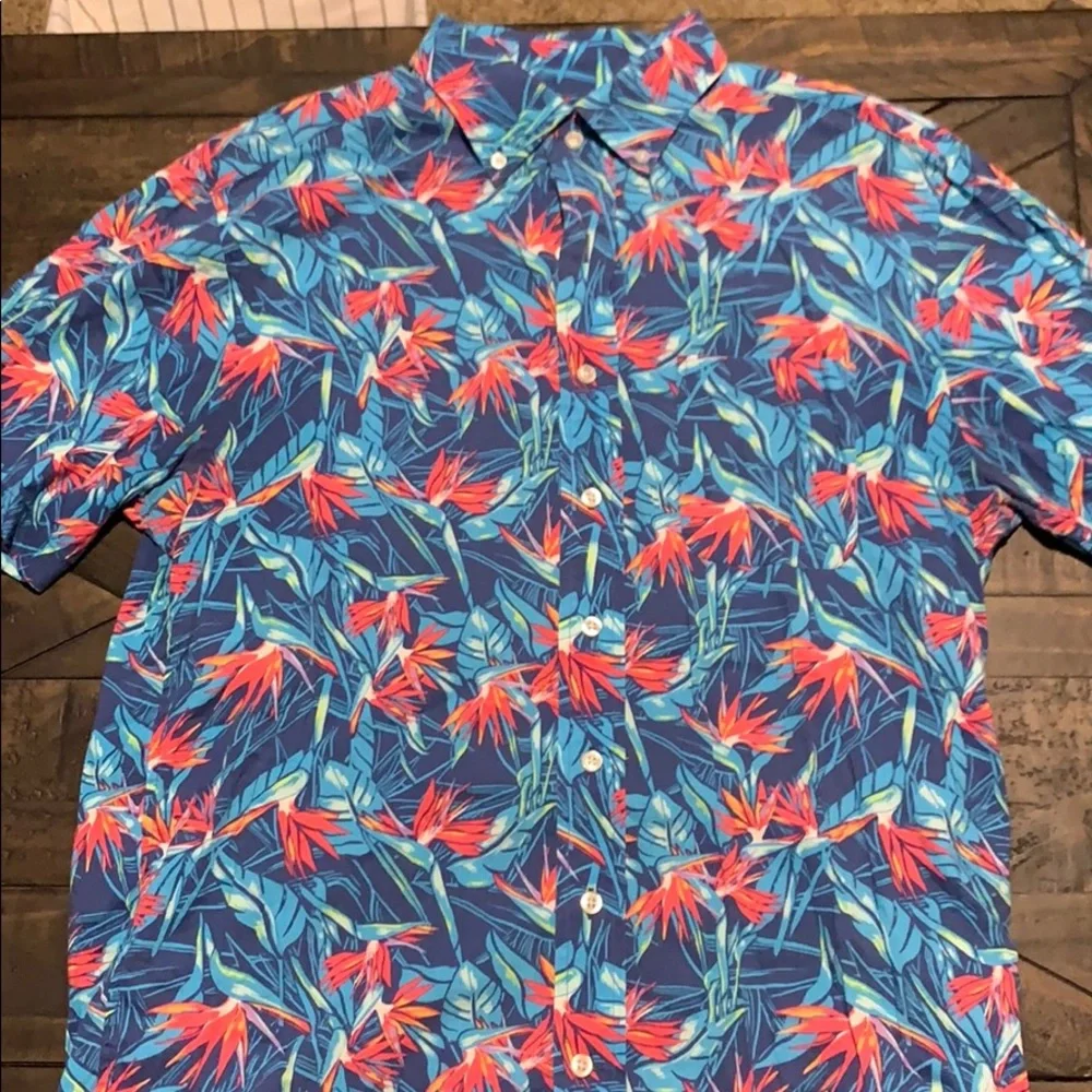 Button down - Picture 2 of 5